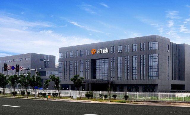 上市十年,雅迪又走到了关键的“十字路口”